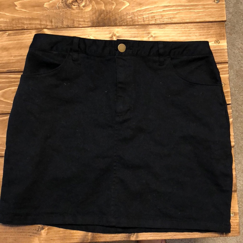 Black skirt